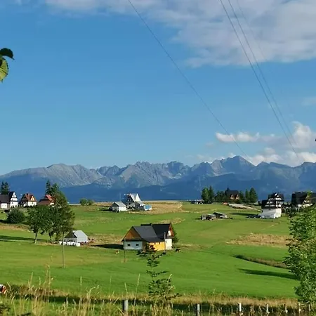 Goralski Zebianski Dworek * زومب