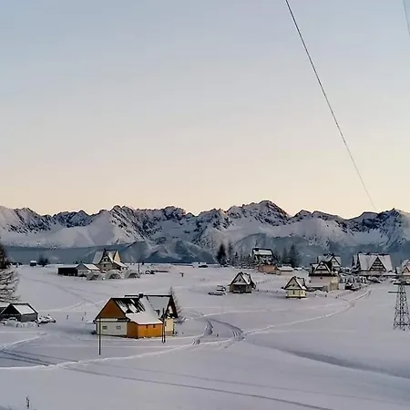 Goralski Zebianski Dworek بيت للعطل زومب